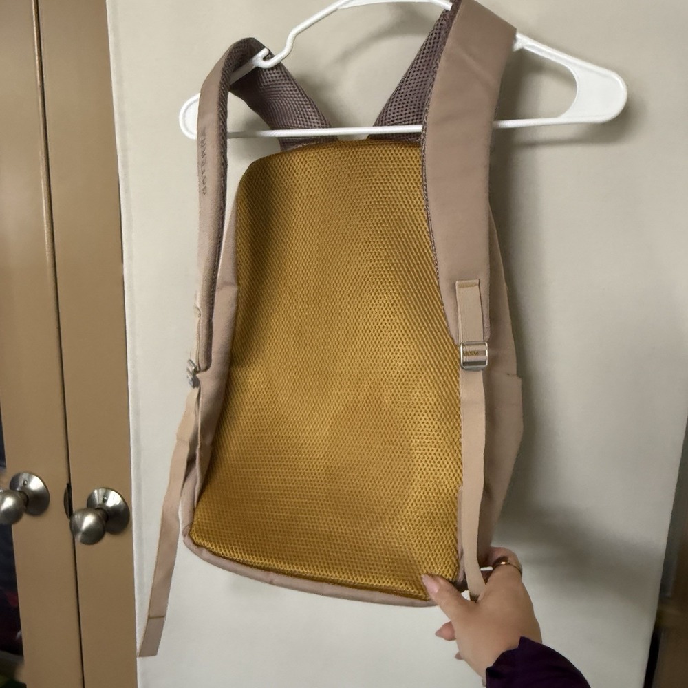 Doterra Tan Beige Convention Backpack Pockets - Picture 3 of 9